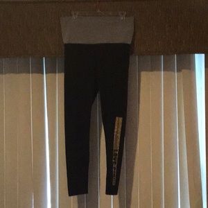 Pink yoga Victoria’s secret. Size L